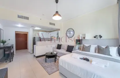 Apartment - Studio - 1 Bathroom for sale in Burj Al Nujoom - Downtown Dubai - Dubai