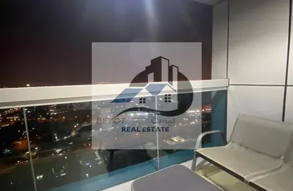 شقة - غرفة نوم - 2 حمامات للايجار في مساكن كورنيش عجمان - طريق كورنيش عجمان - عجمان