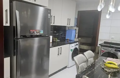 Apartment - 3 Bedrooms - 4 Bathrooms for sale in Al Ferasa Tower - Al Majaz 1 - Al Majaz - Sharjah