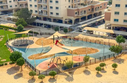 Apartment - 2 Bedrooms - 3 Bathrooms for sale in Mazaya 15 - Queue Point - Dubai Land - Dubai