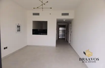 Apartment - 1 Bedroom - 2 Bathrooms for rent in Binghatti Jasmine - Jumeirah Village Circle - Dubai