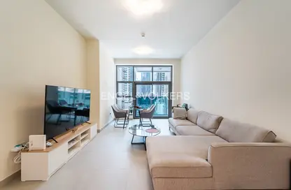 Apartment - 2 Bedrooms - 3 Bathrooms for sale in Marina Arcade Tower - Dubai Marina - Dubai