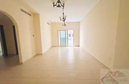 Apartment - 1 Bedroom - 2 Bathrooms for rent in Muwaileh 29 Building - Muwaileh - Sharjah