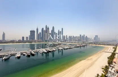 Apartment - 2 Bedrooms - 2 Bathrooms for rent in Palace Beach Residence - EMAAR Beachfront - Dubai Harbour - Dubai