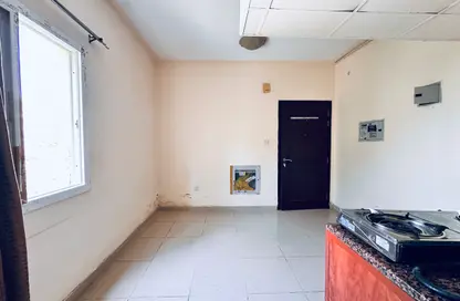 Apartment - 1 Bedroom - 1 Bathroom for rent in Muweileh Community - Muwaileh Commercial - Sharjah