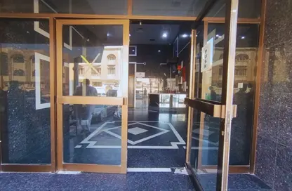 عمارة بالكامل - استوديو للبيع في آل نهيان - أبوظبي