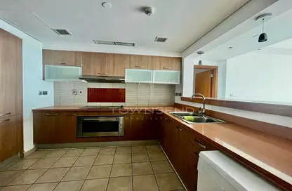 Apartment - 2 Bedrooms - 2 Bathrooms for sale in Marina Residences 6 - Marina Residences - Palm Jumeirah - Dubai