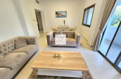 Apartment - 2 Bedrooms - 2 Bathrooms for rent in The Gardens Buildings - The Gardens - Dubai