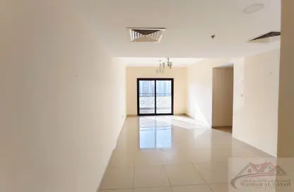 Apartment - 2 Bedrooms - 3 Bathrooms for rent in Muwaileh 29 Building - Muwaileh - Sharjah