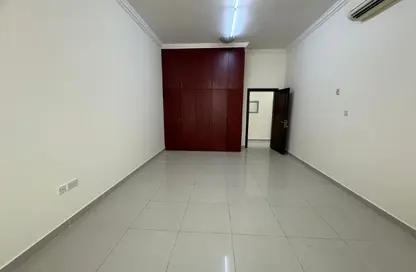 شقة - 2 غرف نوم - 2 حمامات للايجار في مدينة شخبوط - أبوظبي