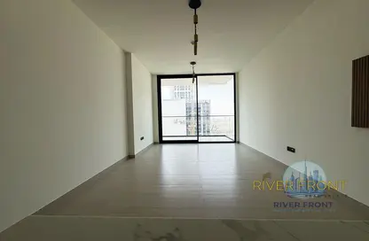 شقة - غرفة نوم - 2 حمامات للايجار في بن غاطي عنبر - قرية الجميرا سركل - دبي