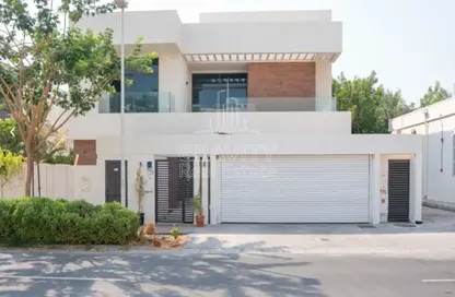Villa - 4 Bedrooms - 5 Bathrooms for sale in West Yas - Yas Island - Abu Dhabi