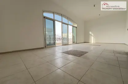 Empty Room image for: Apartment - 4 Bedrooms - 4 Bathrooms for rent in Al Saada Street - Al Mushrif - Abu Dhabi, Image 1