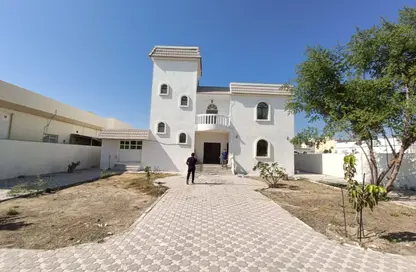 Villa - 5 Bedrooms - 4 Bathrooms for rent in Al Nekhailat - Al Heerah - Sharjah