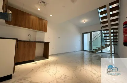 Apartment - 2 Bedrooms - 2 Bathrooms for rent in Oasis 1 - Oasis Residences - Masdar City - Abu Dhabi