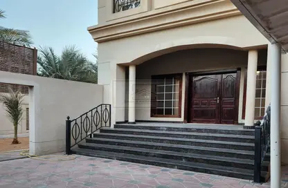 Villa - 5 Bedrooms - 6 Bathrooms for rent in Mohamed Bin Zayed City - Abu Dhabi