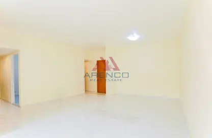 Apartment - 2 Bedrooms - 2 Bathrooms for rent in Al Kifaf Apartments - Al Karama - Dubai