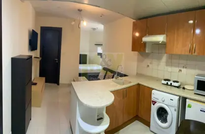 صورة لـ مطبخ شقة - 1 حمام للبيع في بوابة دبي الجديدة 1 - بحيرة إلوشيو - أبراج بحيرة الجميرا - دبي ، صورة رقم 1