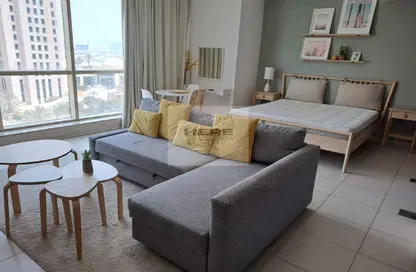 Apartment - Studio - 1 Bathroom for rent in The Royal Oceanic - Oceanic - Dubai Marina - Dubai