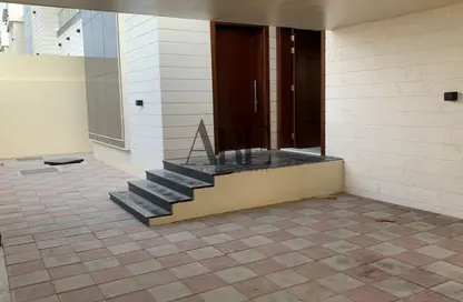 Villa - 5 Bedrooms - 6 Bathrooms for sale in Al Rahmaniya - Sharjah