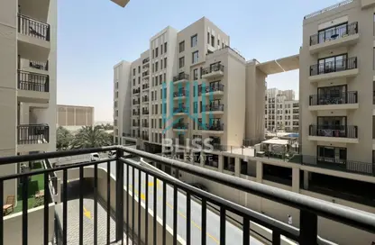 Apartment - 1 Bedroom - 1 Bathroom for rent in Hayat Boulevard-2B - Hayat Boulevard - Town Square - Dubai
