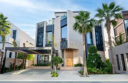 Villa - 5 Bedrooms - 6 Bathrooms for sale in Garden Homes Frond N - Garden Homes - Palm Jumeirah - Dubai