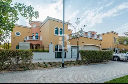Villa - 5 Bedrooms - 4 Bathrooms for rent in Legacy - Jumeirah Park - Dubai