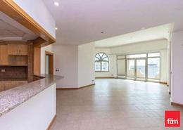 Apartment - 3 bedrooms - 4 bathrooms for rent in Al Khushkar - Shoreline Apartments - Palm Jumeirah - Dubai