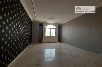صورة لـ غرفة فارغة شقة - غرفة نوم - 1 حمام للايجار في المشرف - أبوظبي ، صورة رقم 1