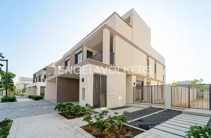 Villa - 4 Bedrooms - 5 Bathrooms for rent in Aura - Tilal Al Ghaf - Dubai
