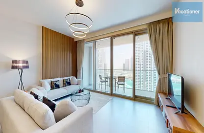 Living Room image for: Apartment - 3 Bedrooms - 3 Bathrooms for rent in Forte 2 - Forte - Downtown Dubai - Dubai, Image 1