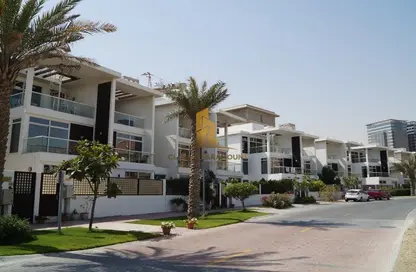 شقة - غرفة نوم - 2 حمامات للبيع في ميناتي هومز 1 - الفرجان - دبي