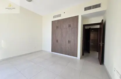 شقة - غرفة نوم - 1 حمام للايجار في مبنى روز - الجداف - دبي