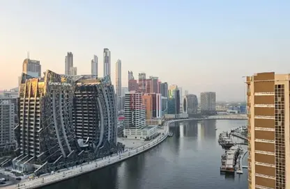 Apartment - 2 Bedrooms - 3 Bathrooms for rent in Waves Tower - Business Bay - Dubai