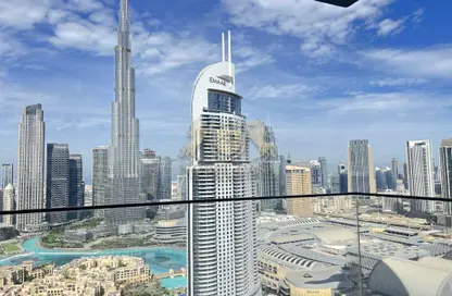 Outdoor Building image for: Apartment - 3 Bedrooms - 3 Bathrooms for sale in Burj Royale - Downtown Dubai - Dubai, Image 1