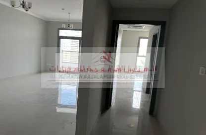 شقة - 2 غرف نوم - 3 حمامات للايجار في 1 زاخر تاور - أبراج زاخر - التعاون - الشارقة