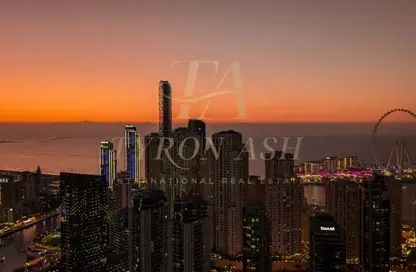Apartment - 3 Bedrooms - 3 Bathrooms for rent in Vida Residences Dubai Marina - Dubai Marina - Dubai
