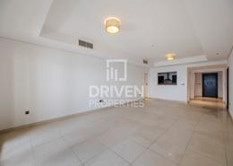 Empty Room image for: Apartment - 3 bedrooms - 4 bathrooms for sale in Balqis Residence - Kingdom of Sheba - Palm Jumeirah - Dubai, Image 1