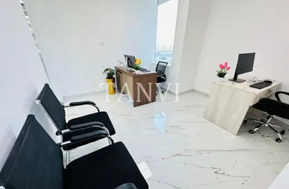 Office Space - Studio - 1 Bathroom for rent in Fatima Mohammad Ahmad Bin Suleiman Building - Al Raffa - Bur Dubai - Dubai