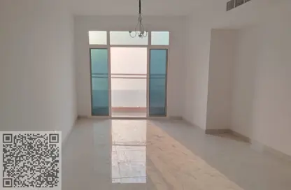 شقة - 2 غرف نوم - 2 حمامات للايجار في برج الكورنيش - طريق كورنيش عجمان - عجمان