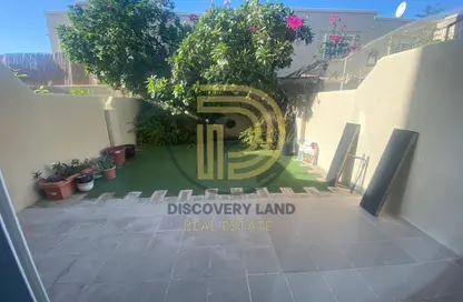 Villa - 2 Bedrooms - 3 Bathrooms for rent in Contemporary Style - Al Reef Villas - Al Reef - Abu Dhabi