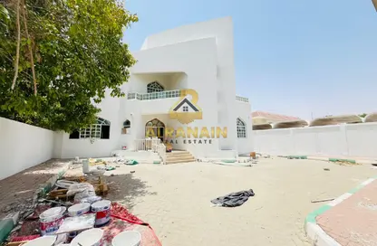 فيلا - 5 غرف نوم - 7 حمامات للايجار في الناصرية - الخبيصي - العين