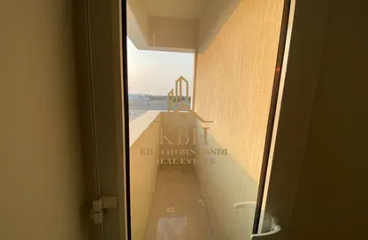 Apartment - 2 Bedrooms - 3 Bathrooms for rent in AlFalah - Muwaileh Commercial - Sharjah