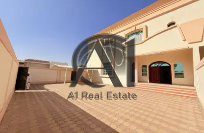 Villa - 4 Bedrooms - 7 Bathrooms for rent in Al Markhaniya - Al Ain