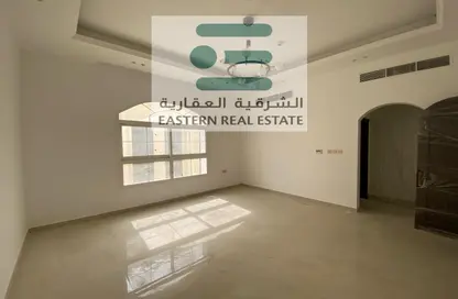 Empty Room image for: Villa - 7 Bedrooms for rent in Madinat Al Riyad - Abu Dhabi, Image 1