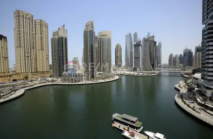 Apartment - 1 Bedroom - 2 Bathrooms for rent in Marina View Tower B - Marina View - Dubai Marina - Dubai
