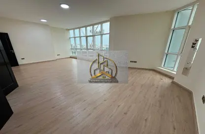 Apartment - 3 Bedrooms - 4 Bathrooms for rent in Danet Abu Dhabi - Abu Dhabi
