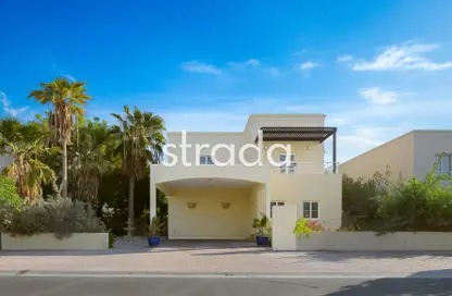 Villa - 3 Bedrooms - 3 Bathrooms for rent in Meadows 1 - Meadows - Dubai