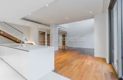Apartment - 4 Bedrooms - 6 Bathrooms for sale in Building 19 - CityWalk Residential - City Walk - Dubai