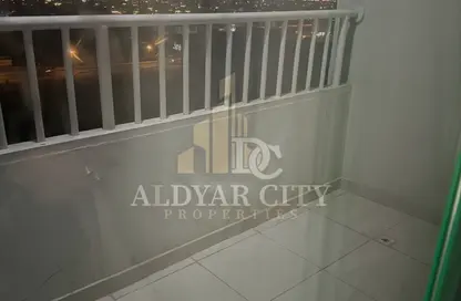 Apartment - Studio - 1 Bathroom for rent in Smart Tower 1 - Al Amerah - Ajman